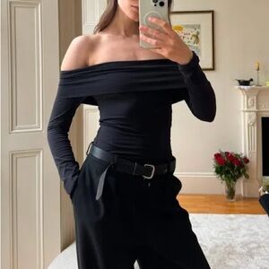 Aritzia contour bodysuit size M